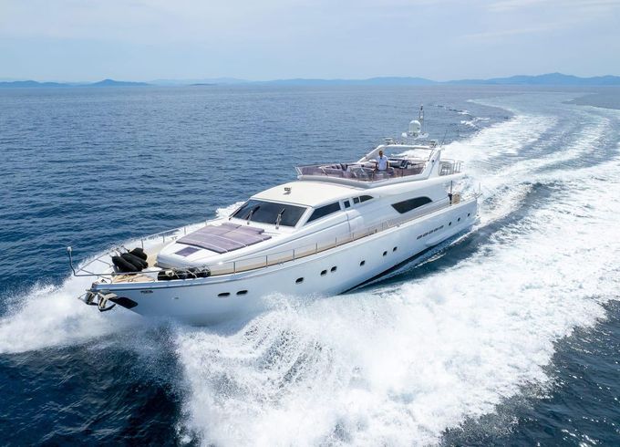 M/Y 98