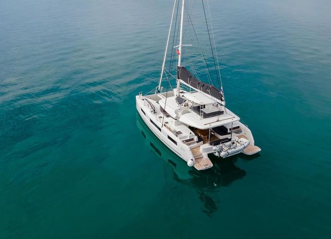 Lagoon 51