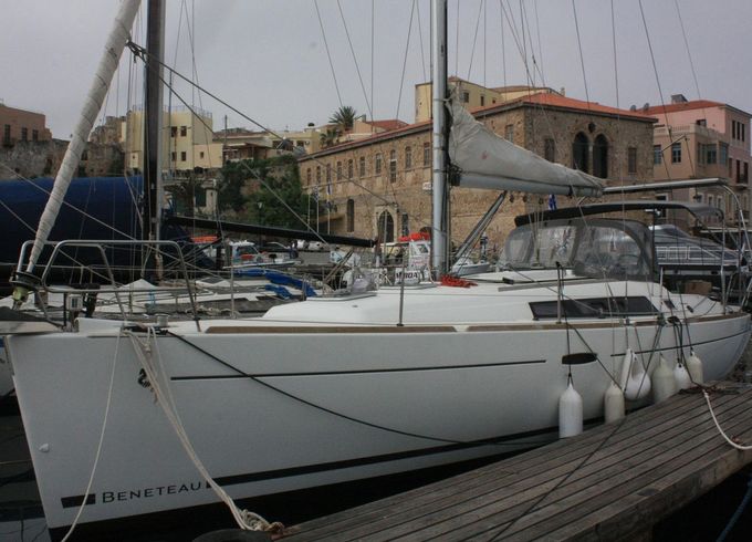 Beneteau Oceanis 37