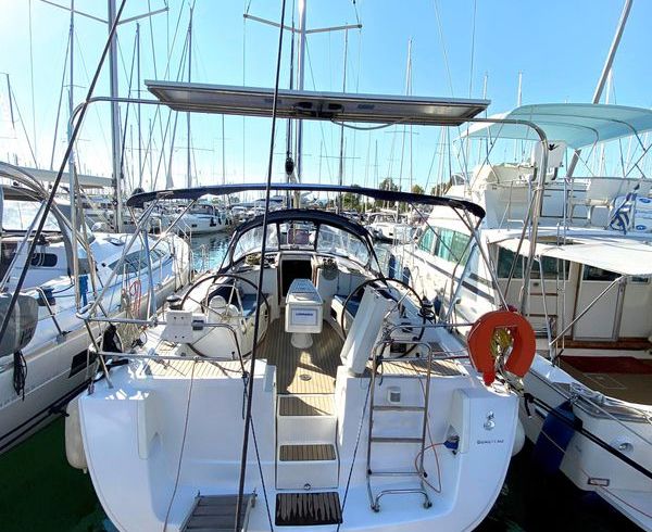 Beneteau Oceanis 43