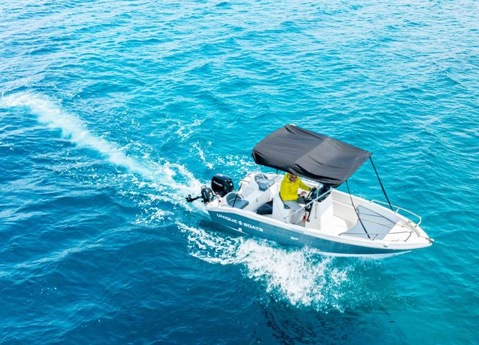 Unique Boats Sport