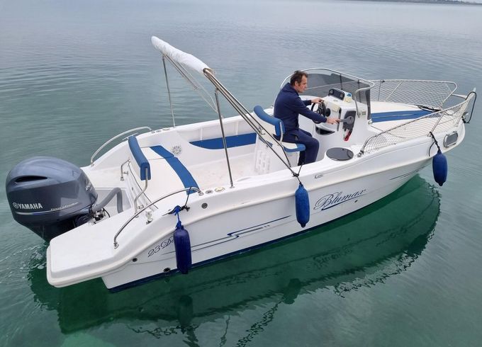 Tancredi Nautica BlueMax 23 deck