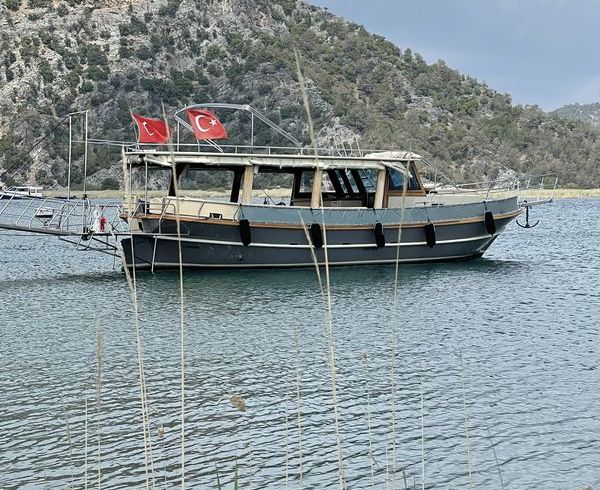 Mutlu Deniz 43