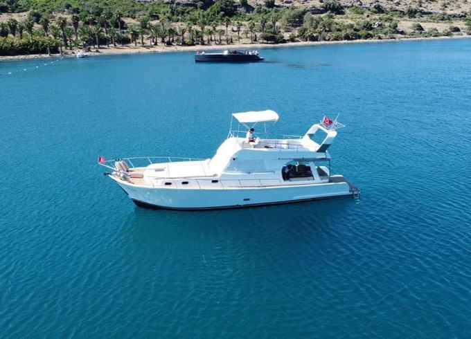 Custom Motoryacht