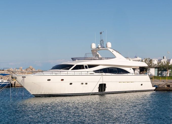 Ferretti 80