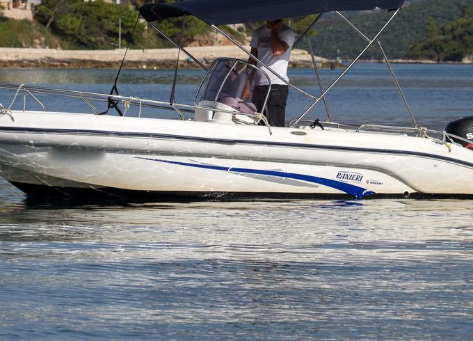 Ranieri Voyager 19