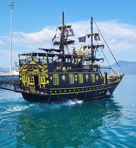 Custom Pirate Ship