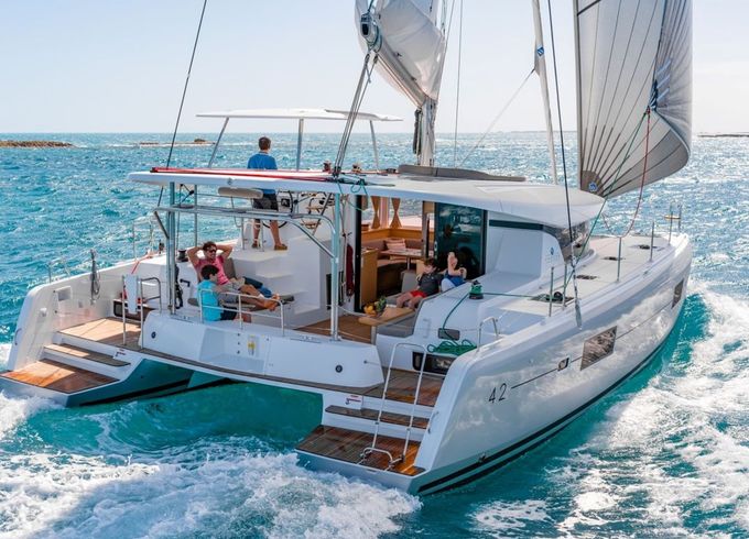Lagoon 42