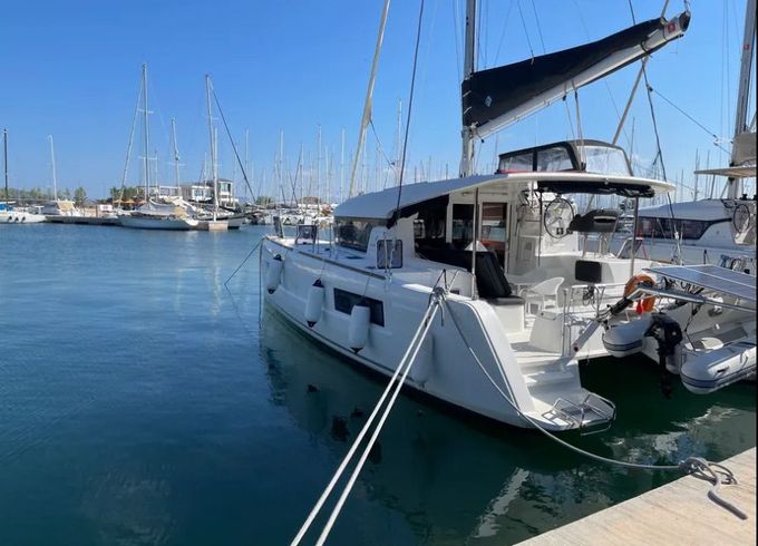 Lagoon 40