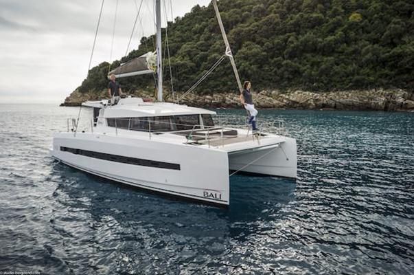 Catamaran Bali 4.1