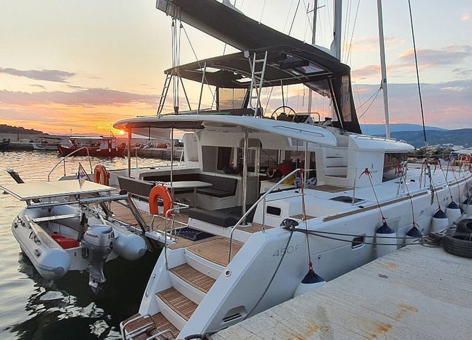 Lagoon 450F
