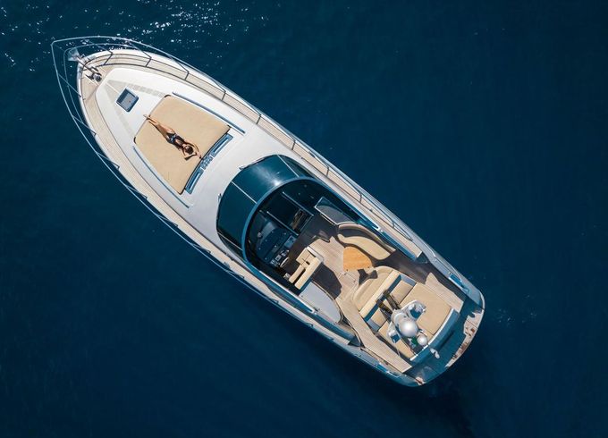 Riva Rivale