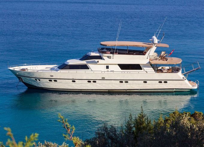 Cantieri di Pisa MOTORYACHT