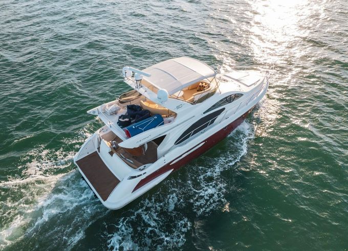 Azimut 50