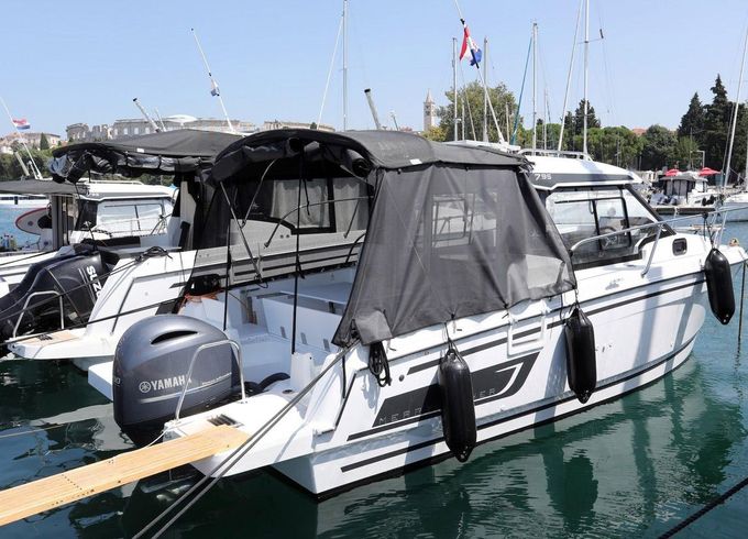 Jeanneau Merry Fisher 795