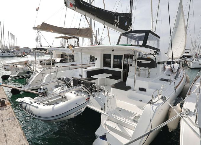 Lagoon 40
