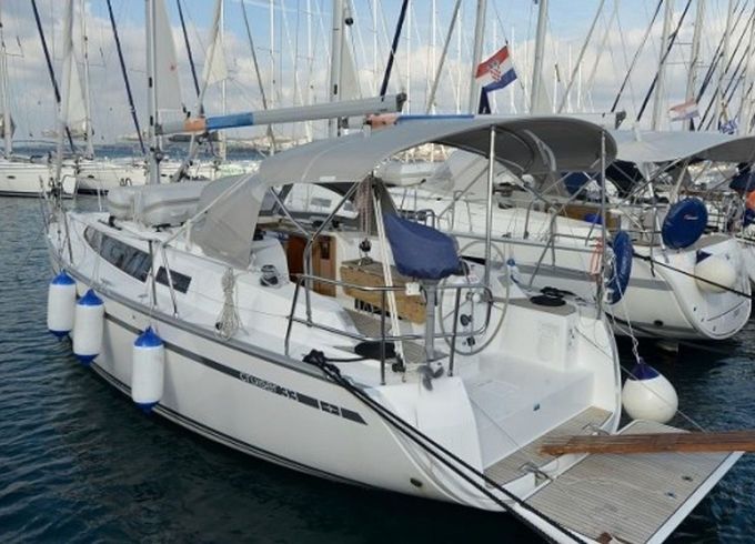 Bavaria Cruiser 33