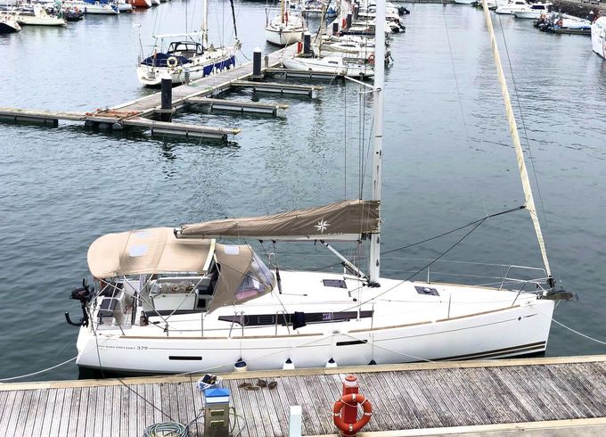 Jeanneau SO379