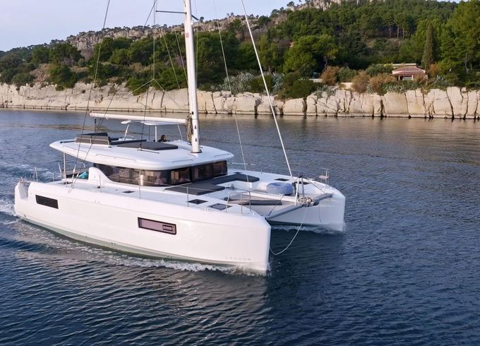 Lagoon 43
