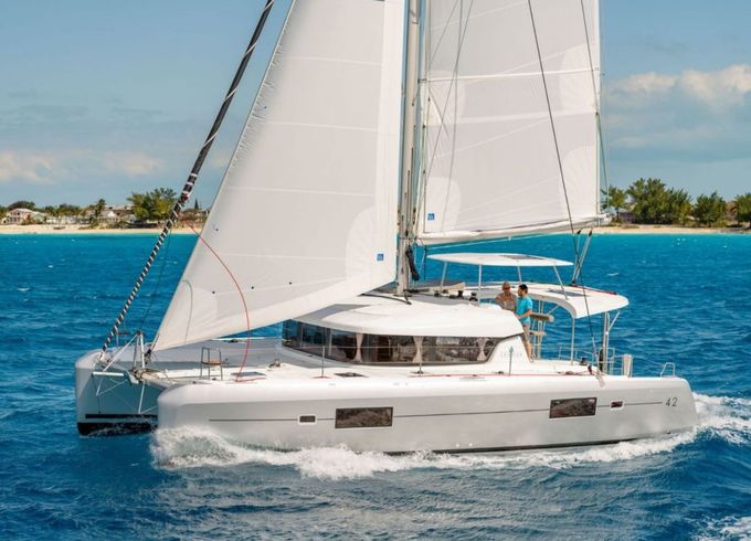 Lagoon 42