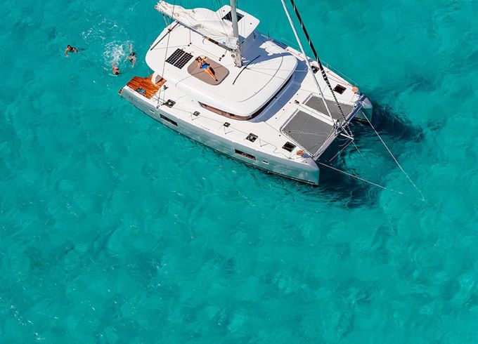 Lagoon 42