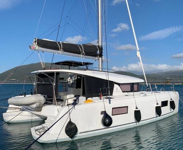 Lagoon 42