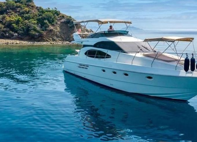 Azimut 52