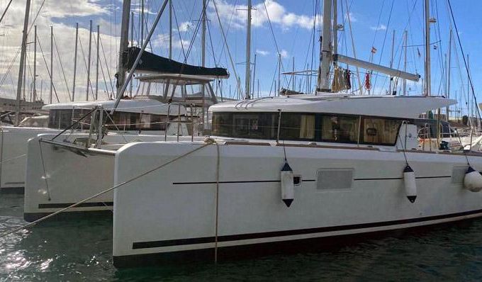 Lagoon 39