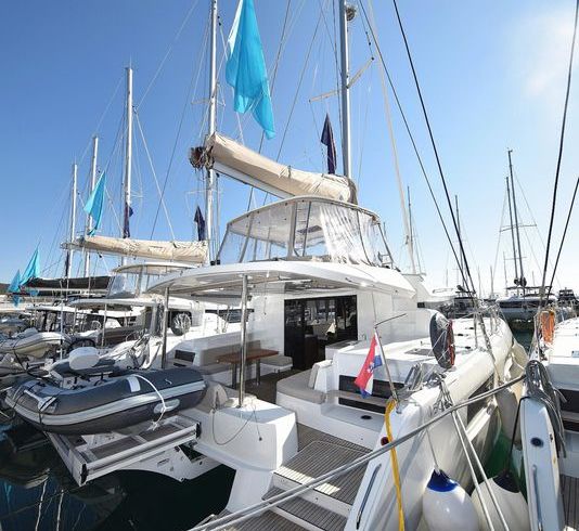 Lagoon 50