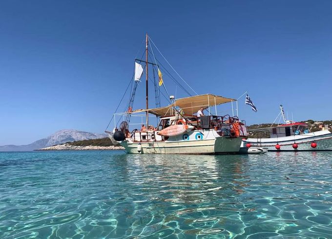 M/B Boat