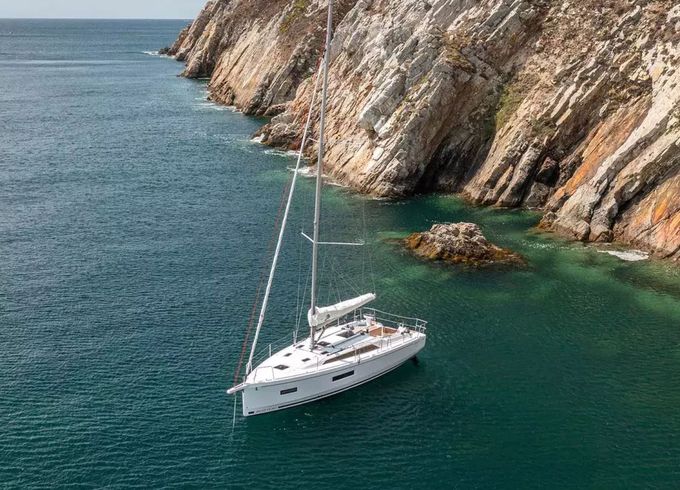 Beneteau Oceanis 37.1