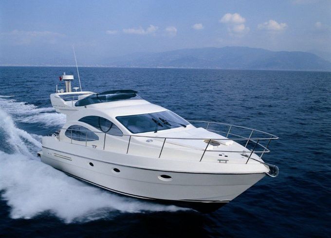 Azimut 42