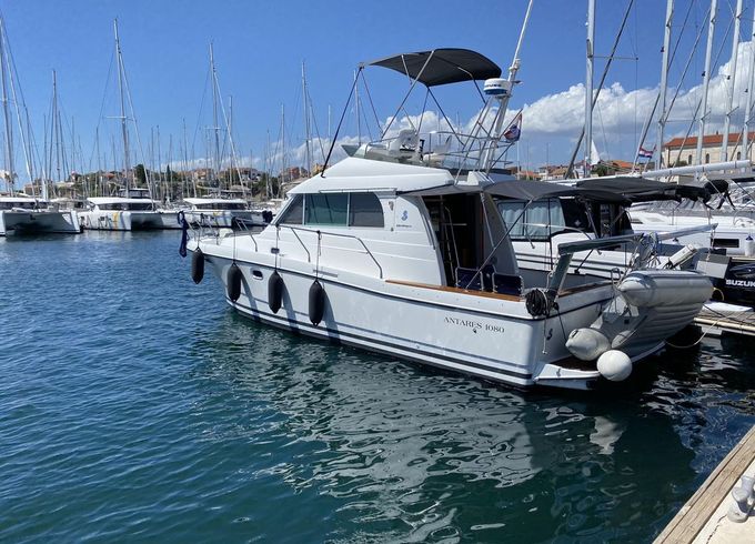 Beneteau Antares 10.80