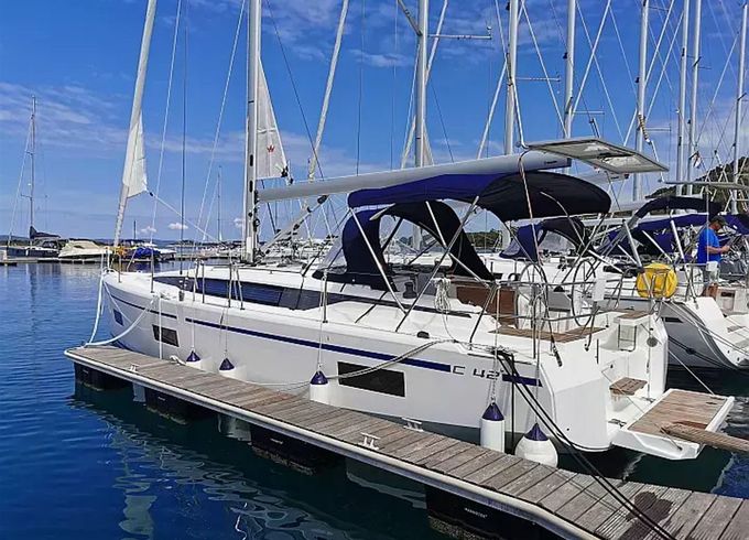 Bavaria C42