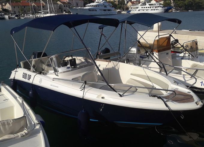 Quicksilver Commander 600