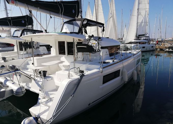 Lagoon 40