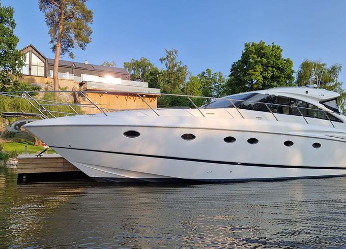 Princess V53