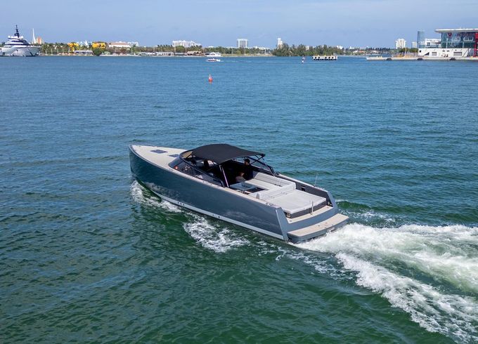 VanDutch 40