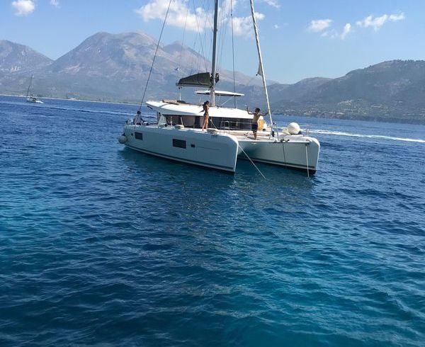 Lagoon 42