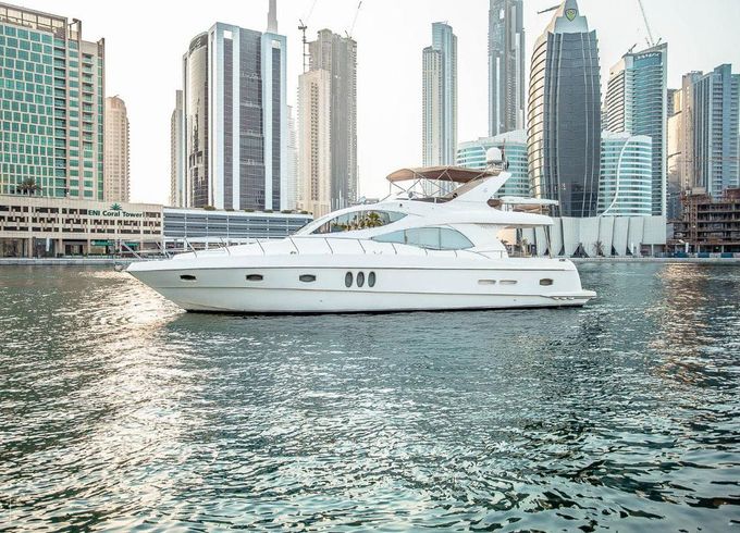Gulf Craft Majesty 61
