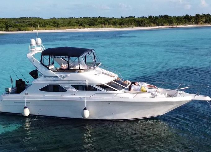 Sea Ray Express Bridge 440