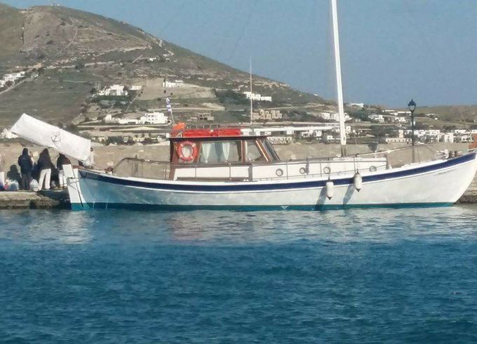 Traditional Traditional Cycladic Sailing B