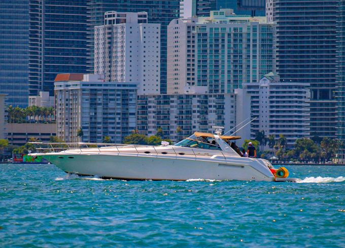 Sea Ray Sundancer