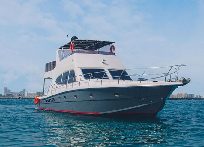 M/Y 82