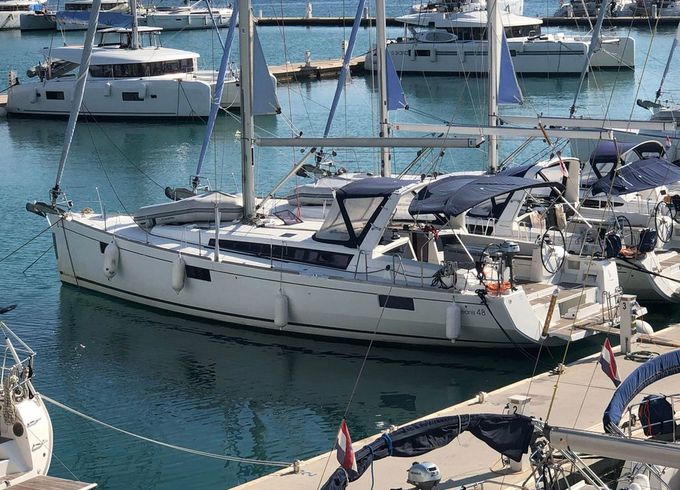 Beneteau Oceanis 48