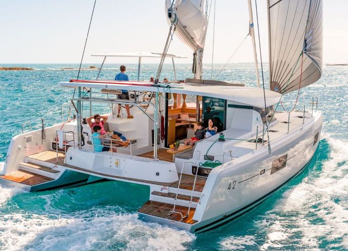 Lagoon 42