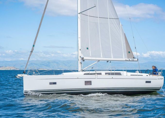 Hanse 388