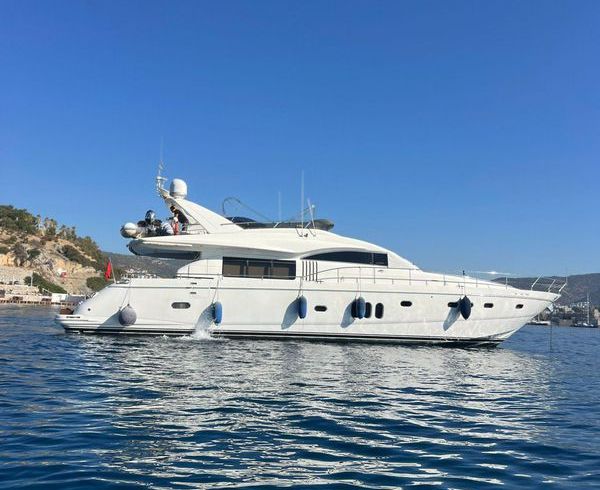 M/Y Luxury Motoryacht