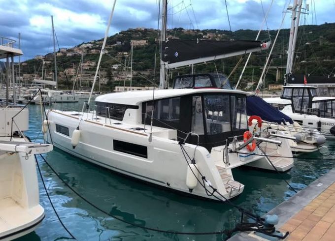 Lagoon 40