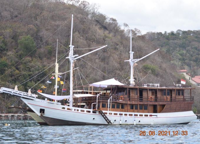 Phinisi Wooden Boay